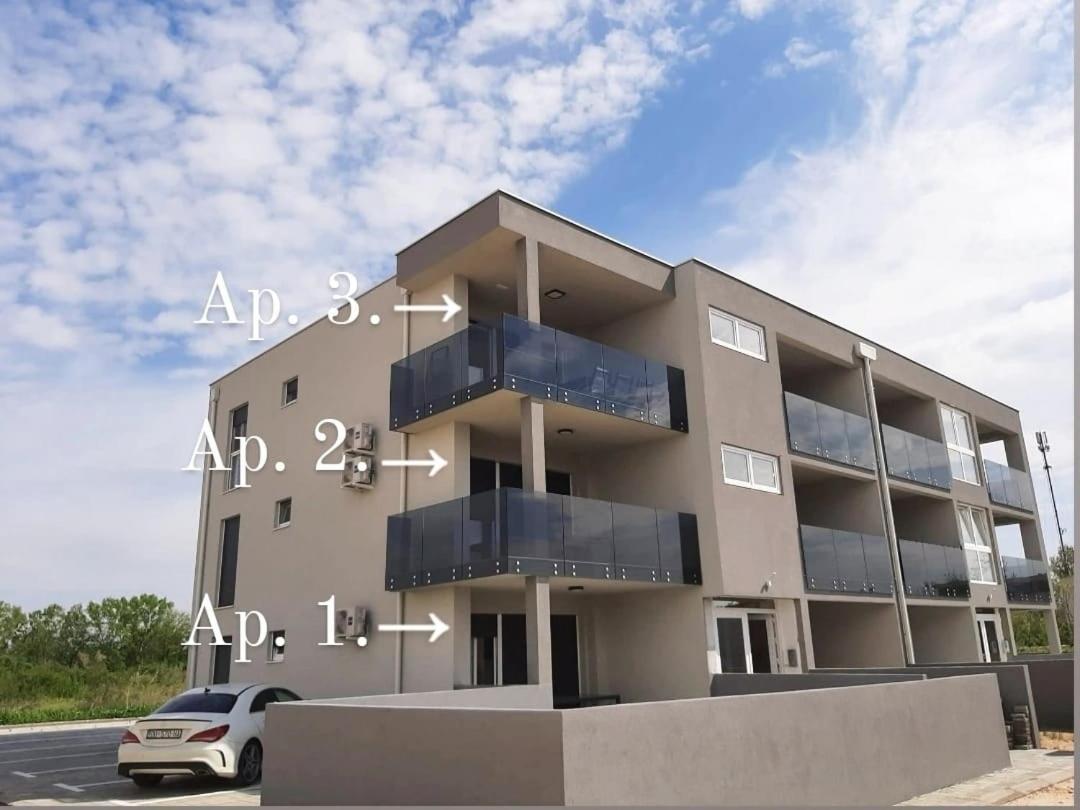 Apartments Anda Нин Экстерьер фото