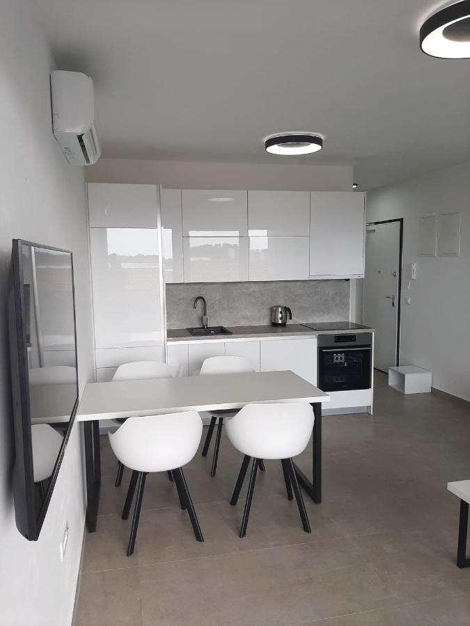 Apartments Anda Нин Экстерьер фото