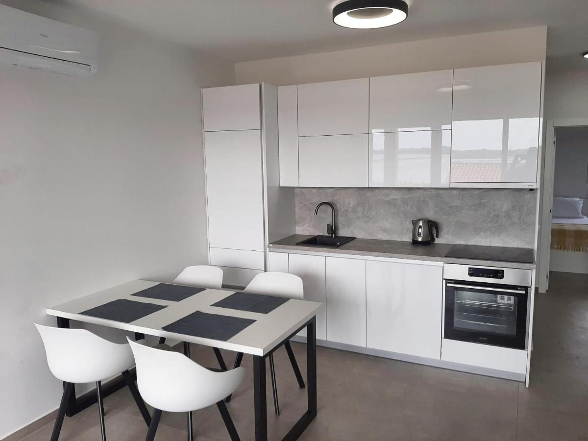 Apartments Anda Нин Экстерьер фото